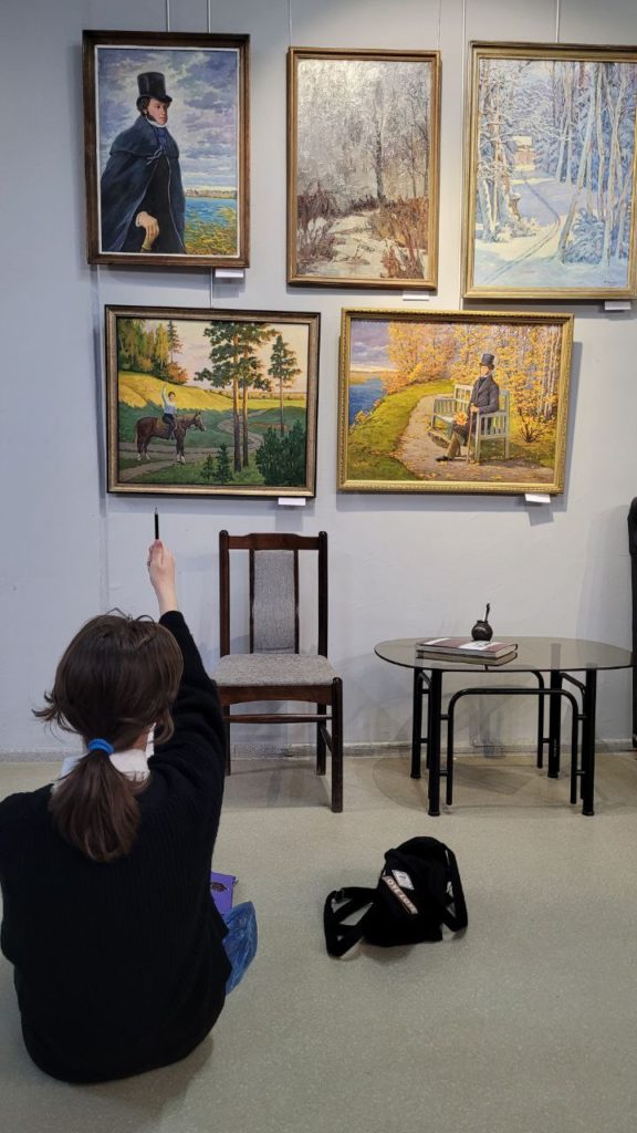 Посещение выставки Владимира Михайловича Чернеги