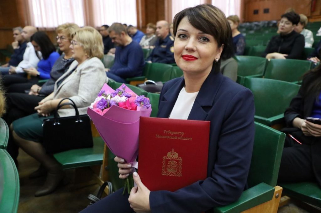 Поздравление от губернатора Московской области с юбилеем художественной школы