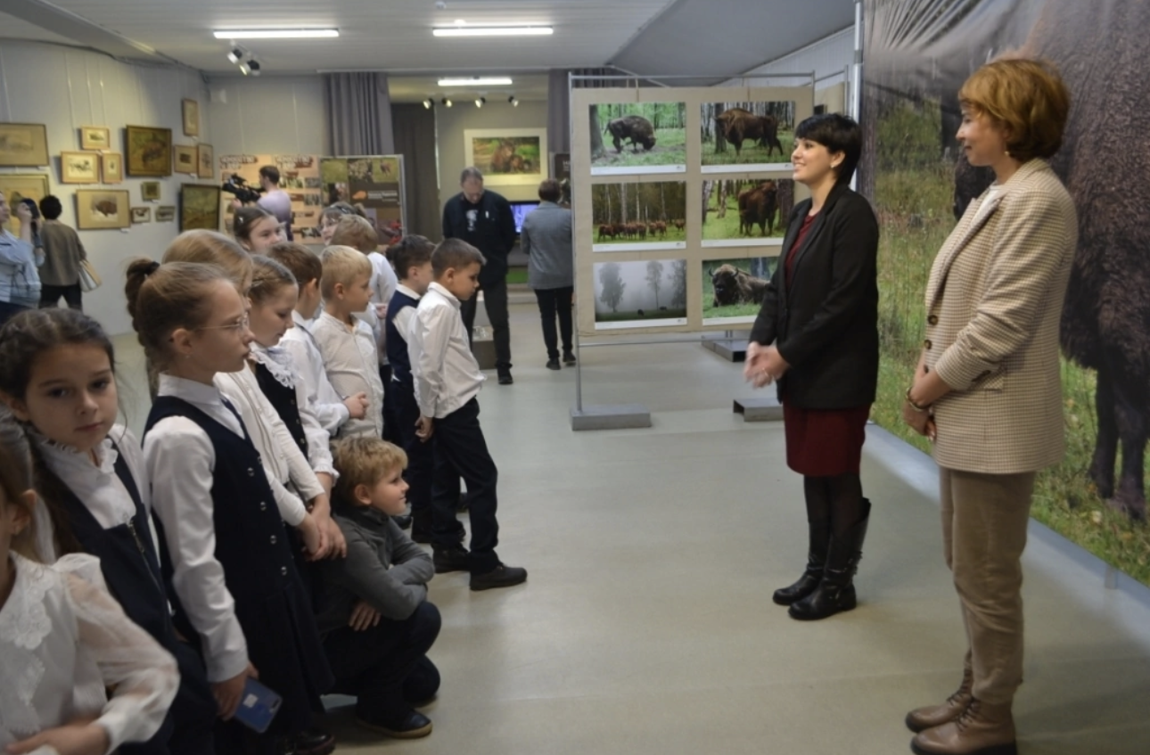 Открытие выставки к 75-летию создания центрального зубрового питомника в Приокско-Террасном заповеднике.